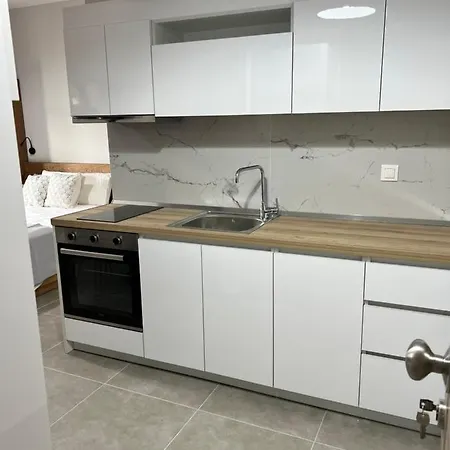 Aurora Lejlighedshotel Vrasná