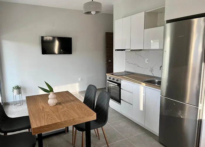 Aurora Aparthotel 3*
