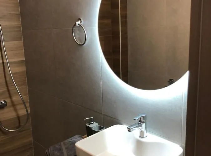 Aurora Hotel de apartamente Vrasná